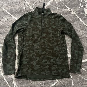 Lululemon Camo size large zip up long sleeve